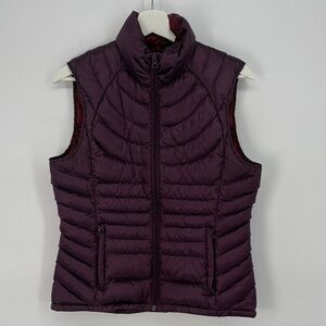 🦧 Bernardo down fill Plum satin Quilted Vest